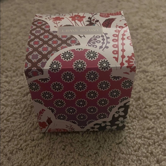 taylor swift fearless ornament - Picture 3 of 4